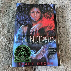 Legendborn - Tracy Deonn (paperback)